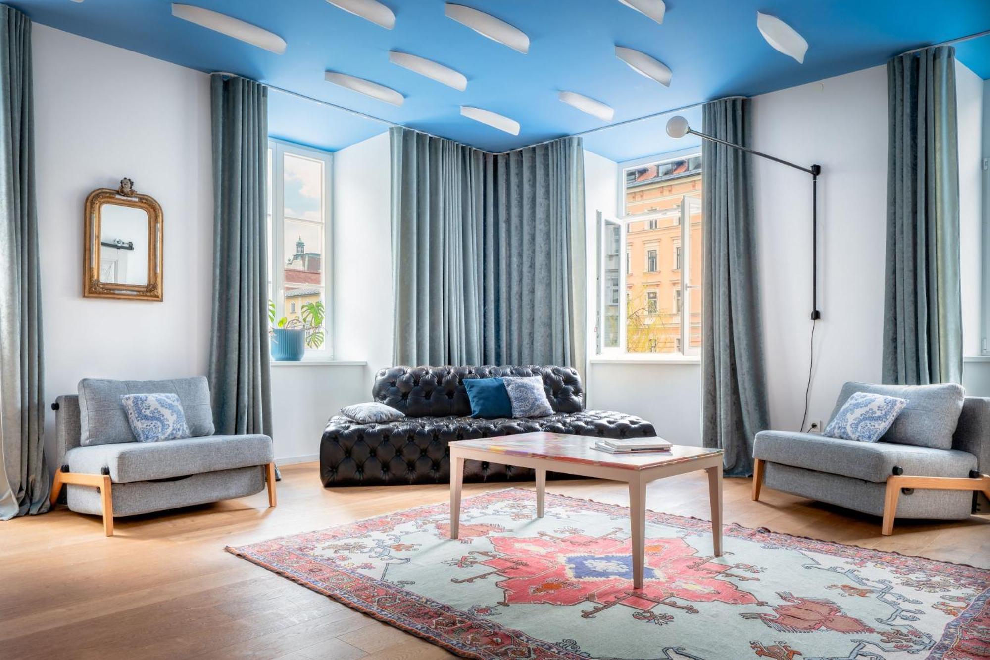 Tromostovje Apartments 류블랴나 외부 사진