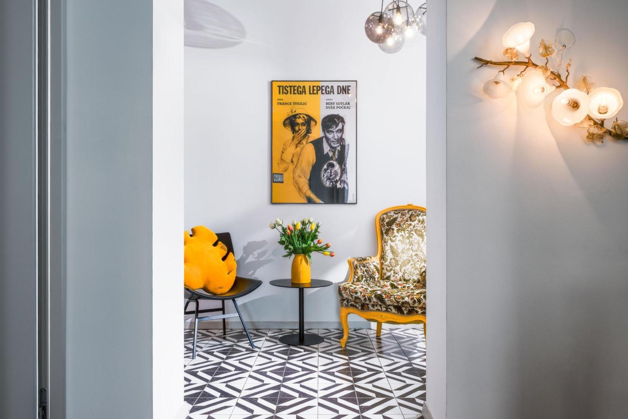 Tromostovje Apartments 류블랴나 외부 사진